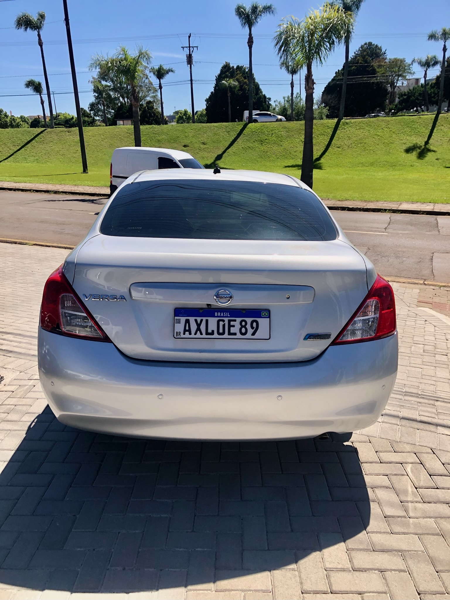 Nissan Versa-4