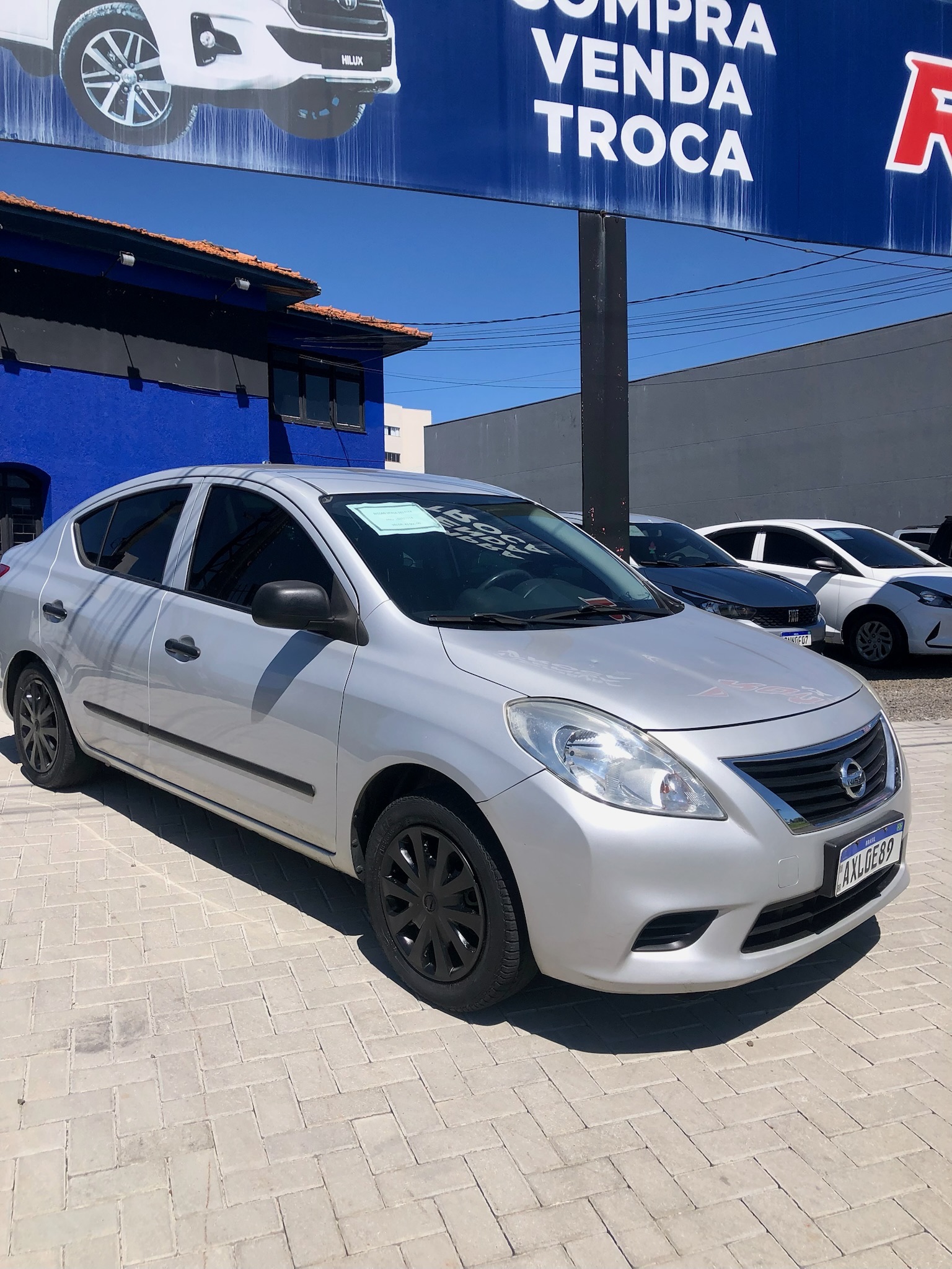Nissan Versa-2