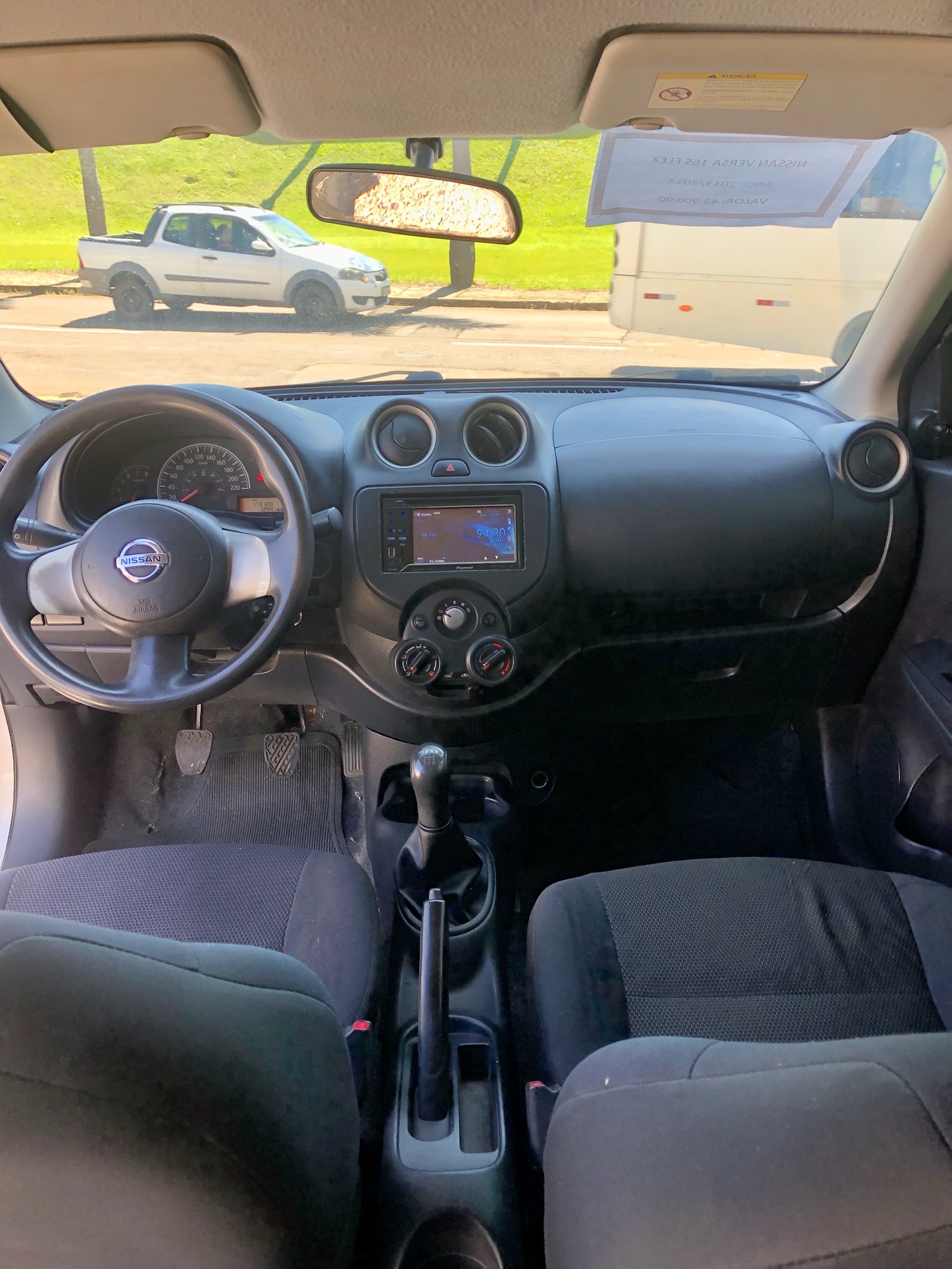 Nissan Versa-5