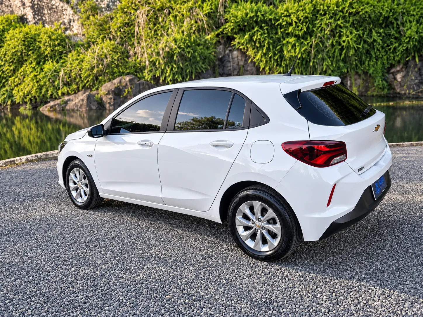 Chevrolet Onix LT 1.0-4