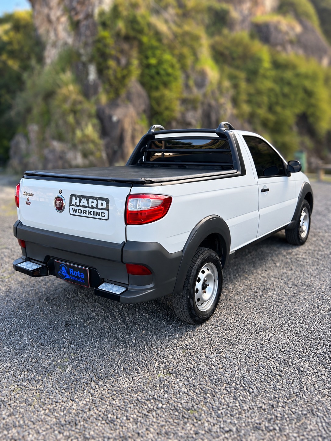 Fiat Strada 1.4 Hard Working-18