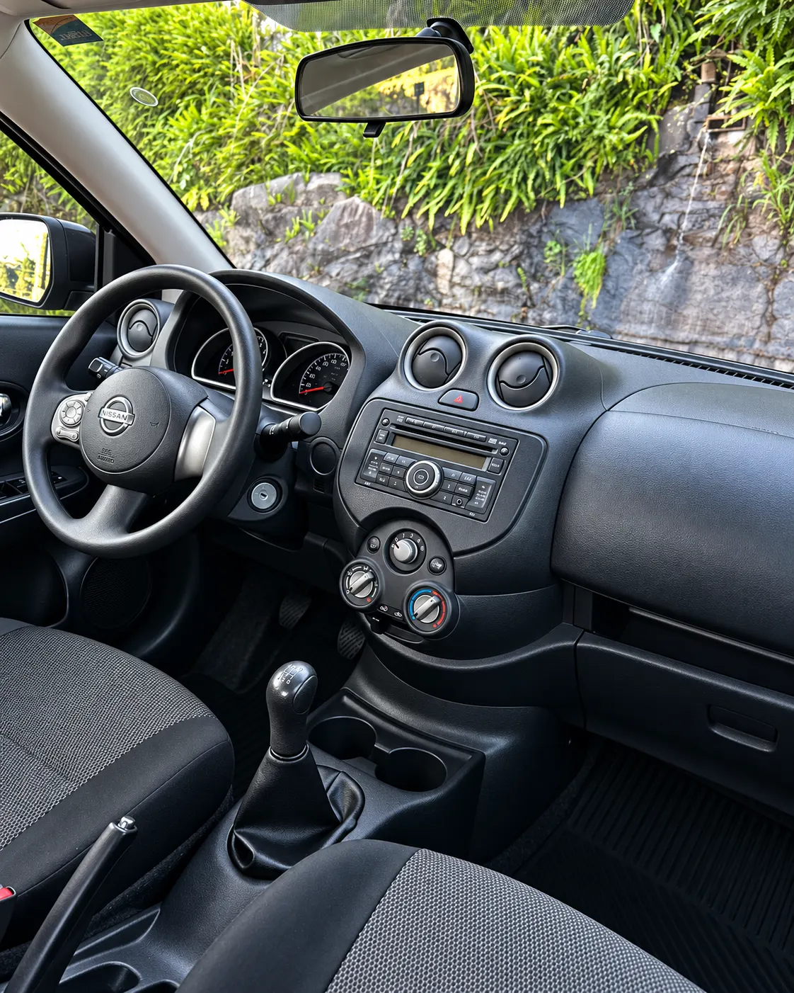 Nissan Versa 1.6 SL-7