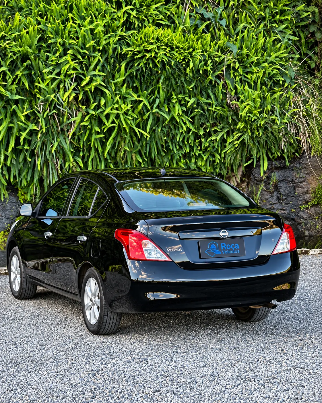 Nissan Versa 1.6 SL-5