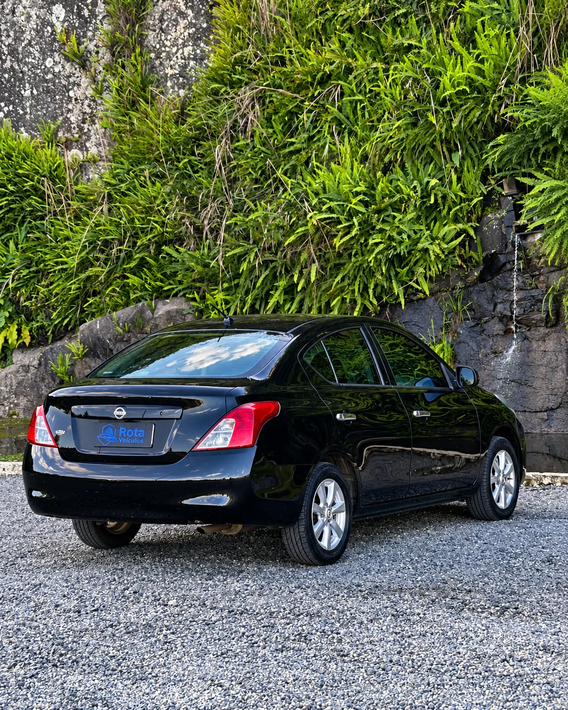 Nissan Versa 1.6 SL-6